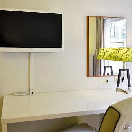 فندق Fletcher Restaurant Victoria-hoenderloo 4*