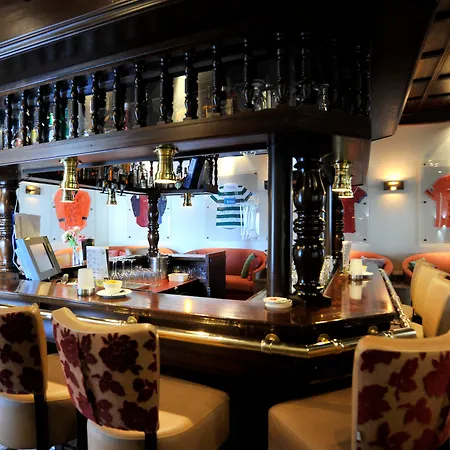 Fletcher Restaurant Victoria-hoenderloo فندق