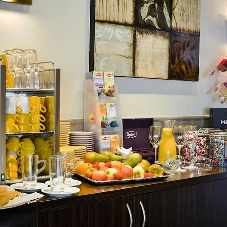 فندق Fletcher Restaurant Victoria-hoenderloo هونديرلو