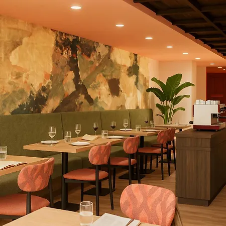 فندق Fletcher Restaurant Victoria-hoenderloo 4*