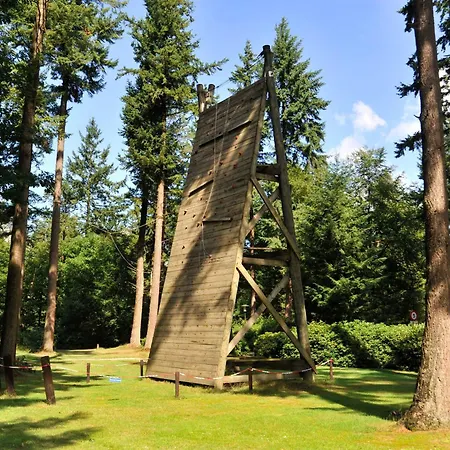 Fletcher Restaurant Victoria-hoenderloo Hotel 4*