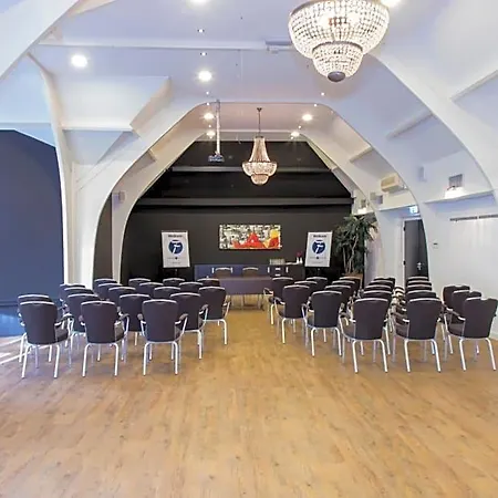 Fletcher Restaurant Victoria-hoenderloo Hotell 4*