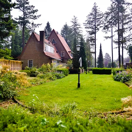 Fletcher Restaurant Victoria-hoenderloo Otel 4*