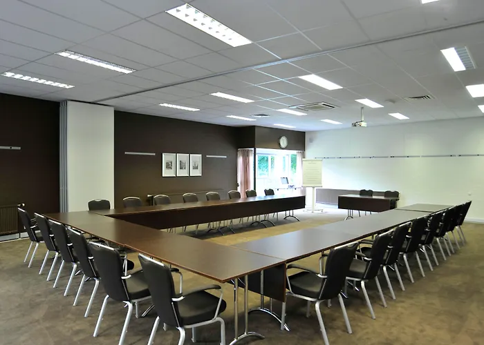 Fletcher Restaurant Victoria-hoenderloo 4* Хундерло