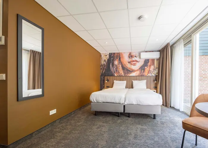 Отель Fletcher Restaurant Victoria-hoenderloo 4*